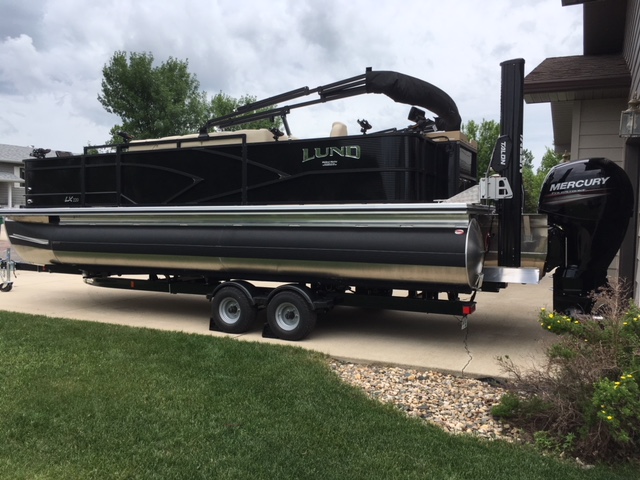 This is the pontoon that we added to the guide boat line up. Rigged with w Humminbird depth finders, 15 ft Talon and 12 Cannon rod holders. Powered by a Mercury 150 hp 4-stroke outboard. Book a trip today!