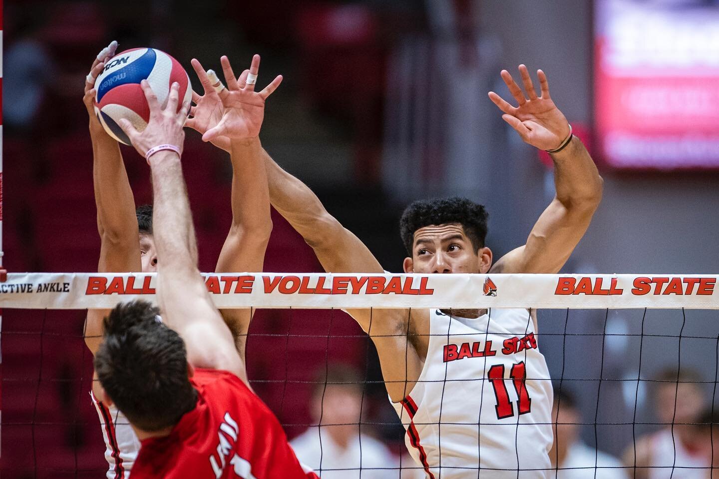 Ball State&rsquo;s Men&rsquo;s Volleyball swept Lewis on Wednesday evening 3-0. The Cardinals advance to the MIVA Championship round on Saturday. 

#ballstate #ballstateuniversity #ballstatemvb #collegevolleyball #ncaavolleyball @ballstatemvb