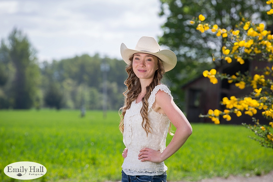 Aumsville Senior Portraits-1489.jpg