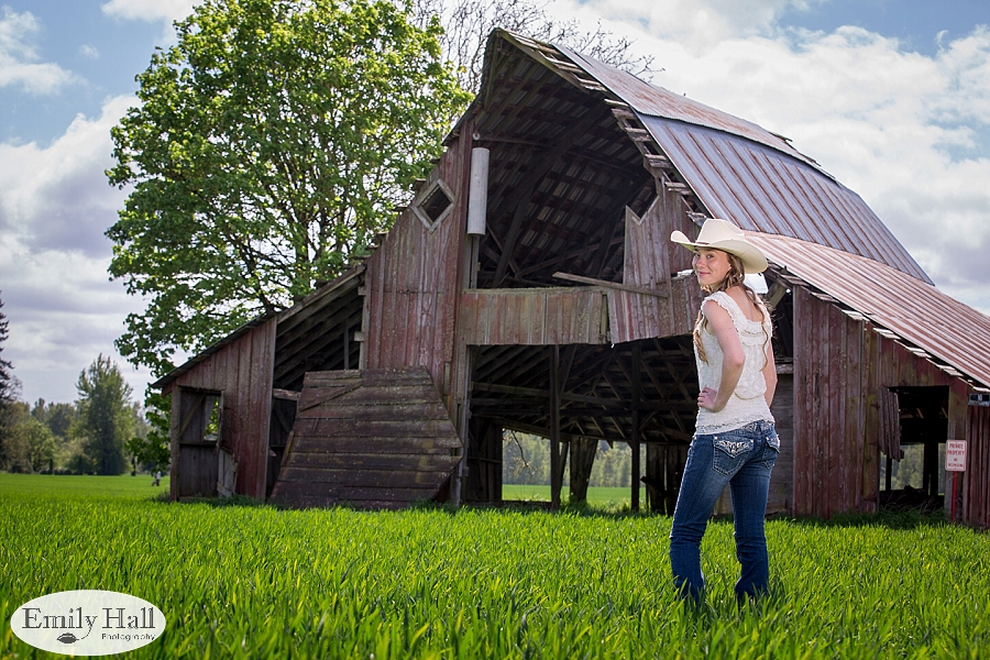 Aumsville Senior Portraits-1468.jpg