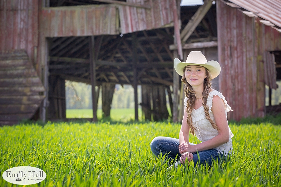 Aumsville Senior Portraits-1465.jpg