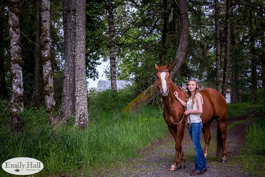 Aumsville Senior Portraits-1268.jpg