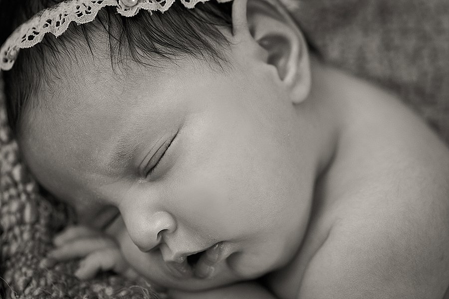 Albany Newborn Photographer - Emily Hall Photography-2.jpg