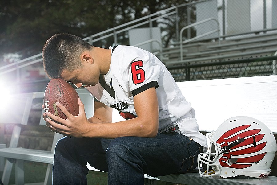 Santiam Christian Senior Portraits-7044.jpg