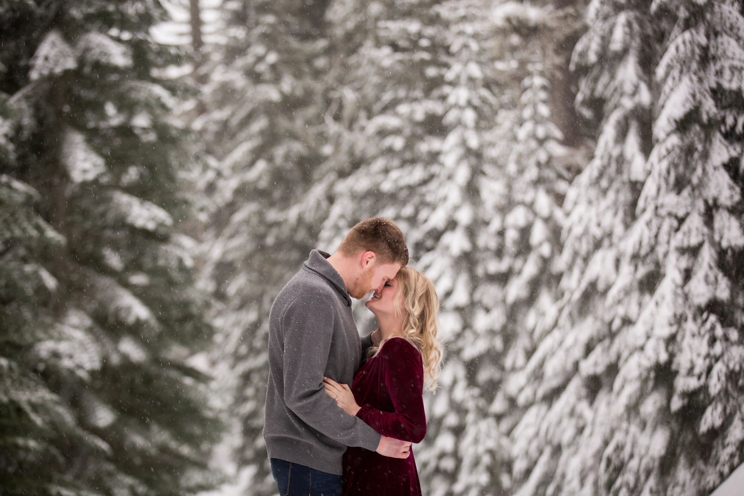 Emily Hall Photography - Engagement Portraits in the Snow-3859.jpg