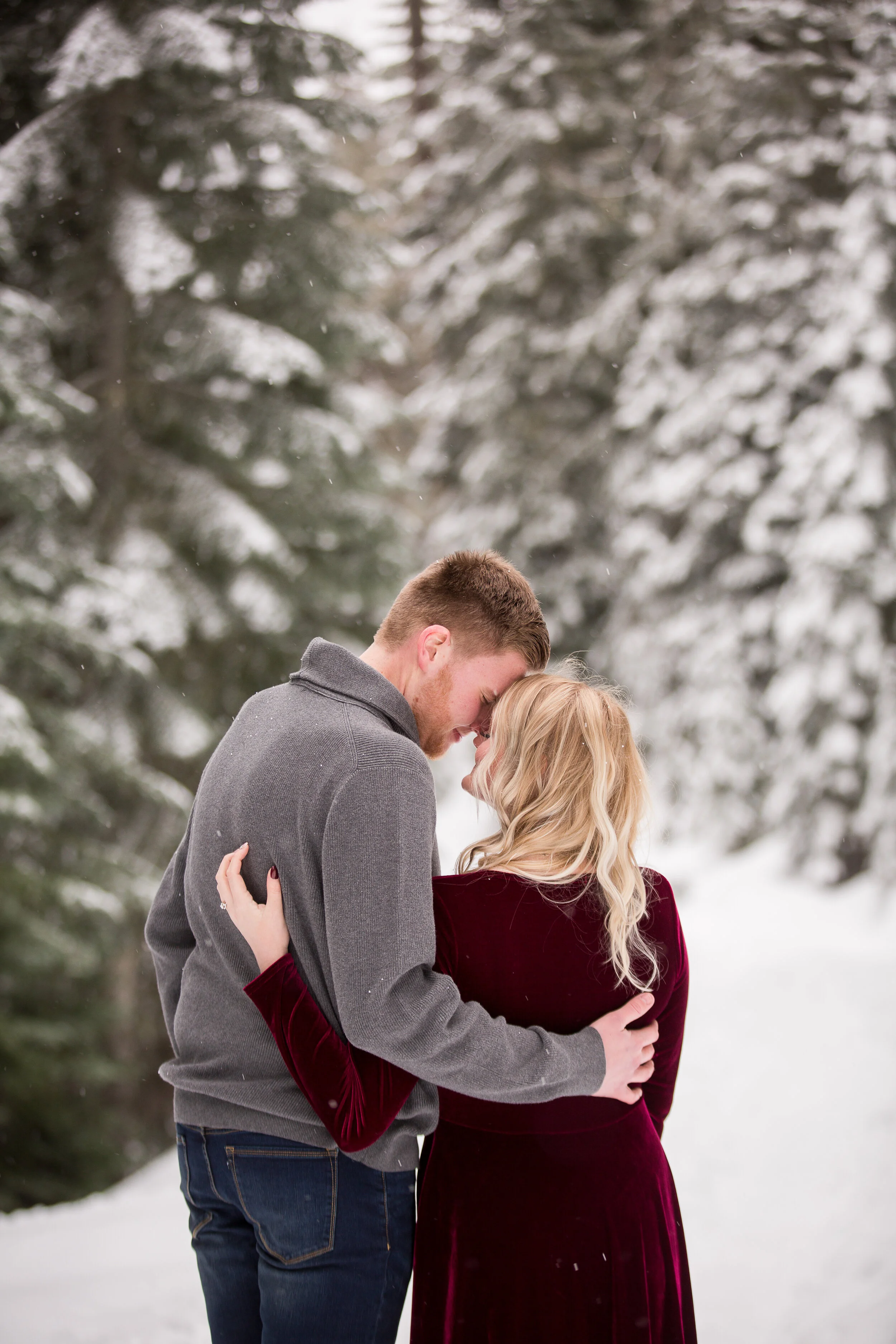 Emily Hall Photography - Engagement Portraits in the Snow-3853.jpg