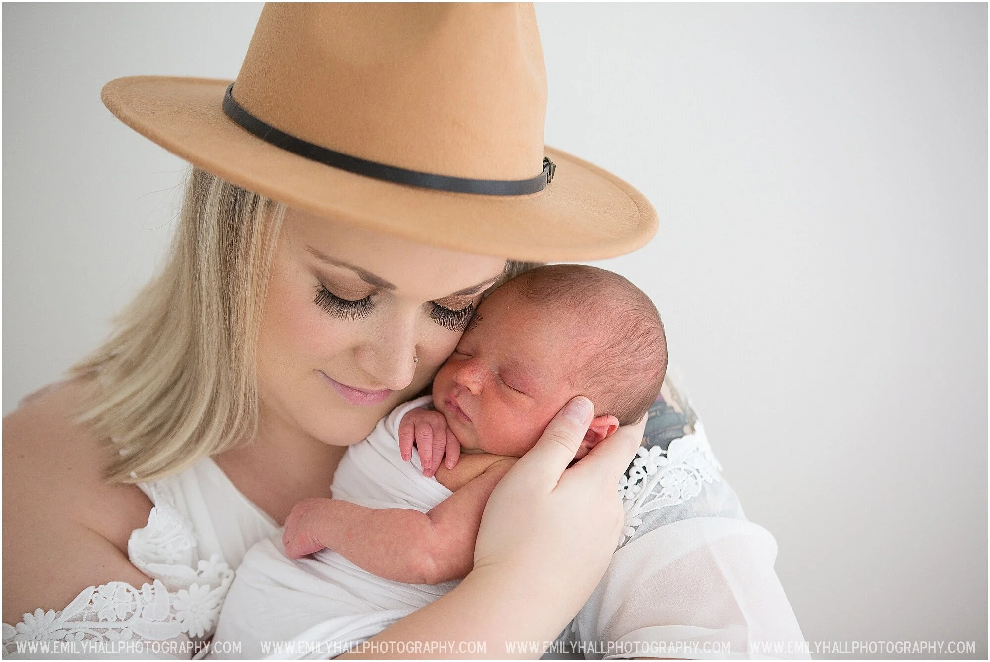 Emily Hall Photography - Albany Oregon Newborn Photographer-6979.jpg