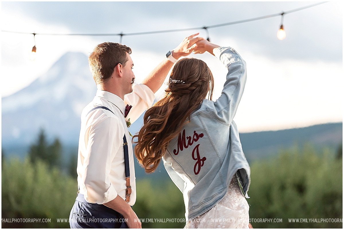 Mt Hood Orchards Wedding-2-15.jpg