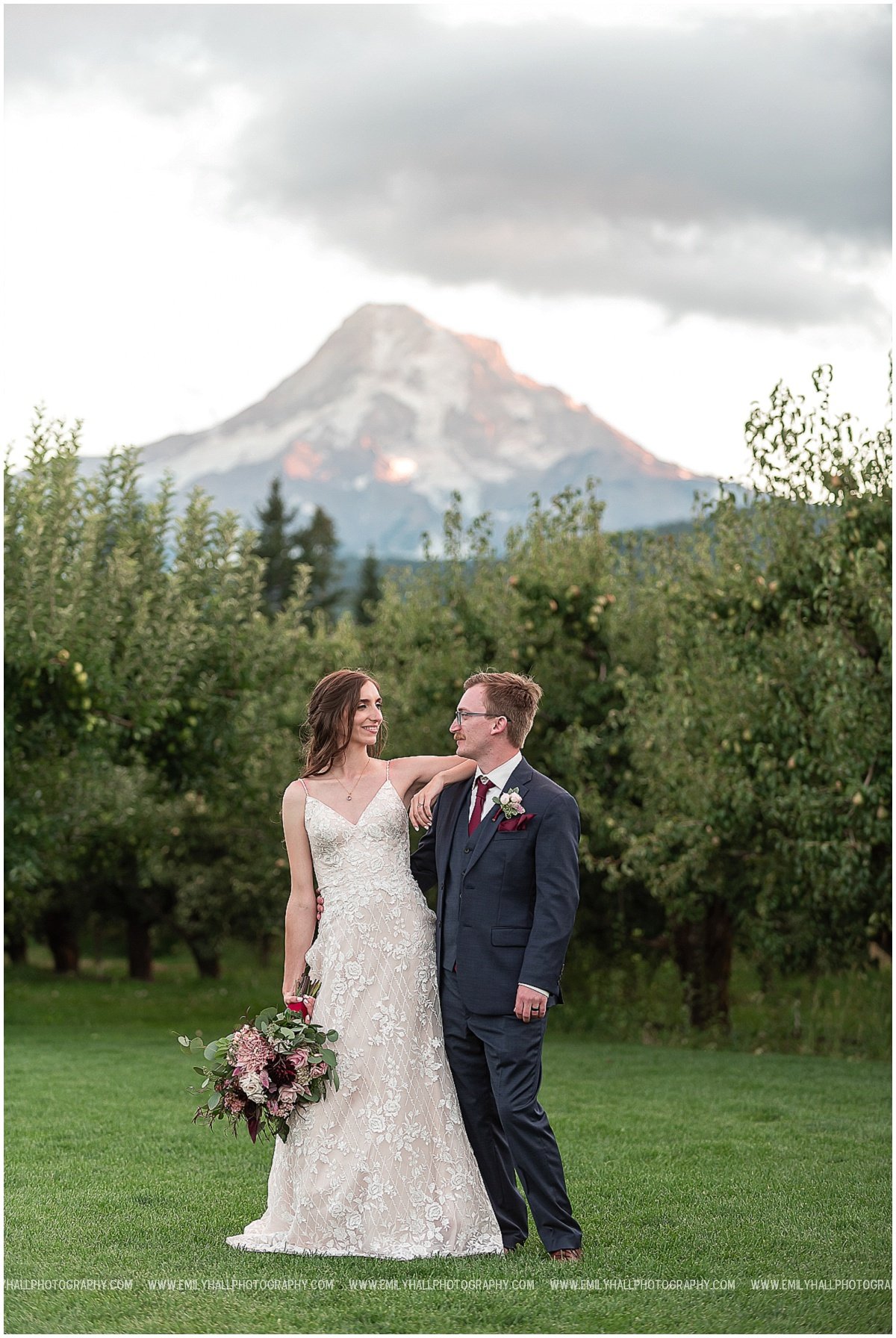 Mt Hood Orchards Wedding-2-11.jpg