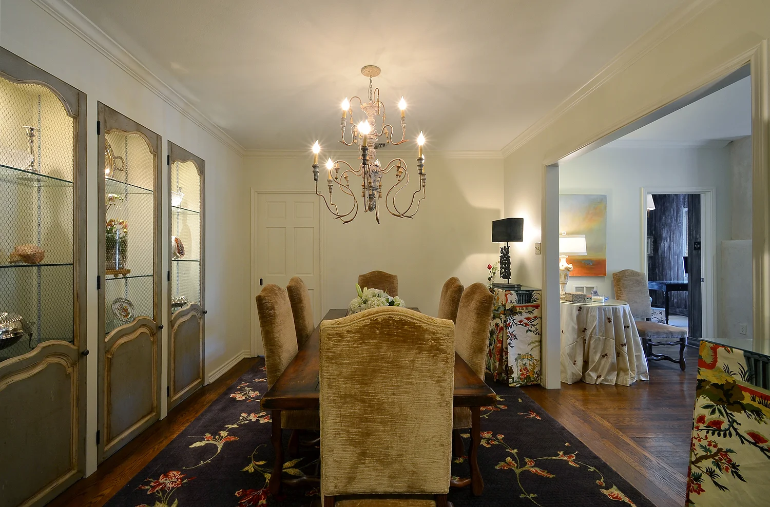 Formal Dining 02.jpg