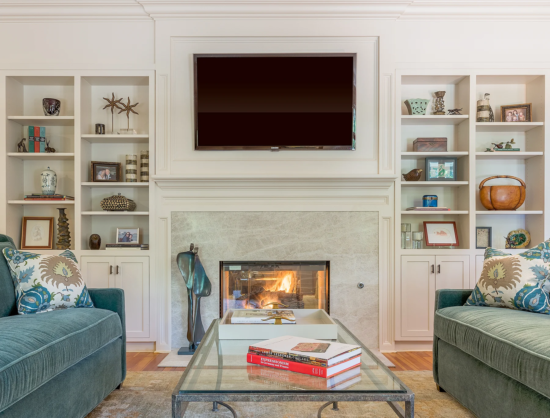 fig-97-front_room.jpg