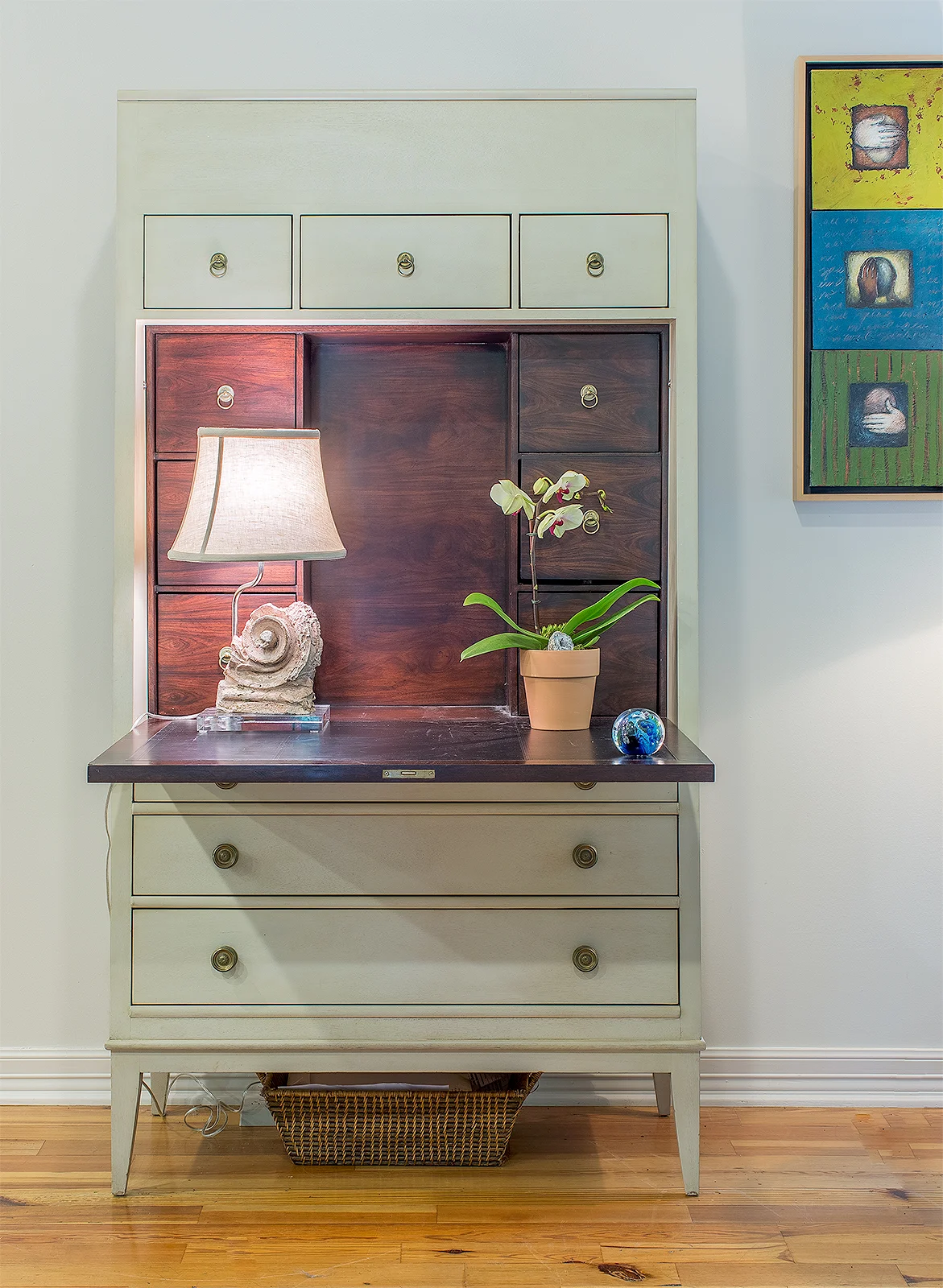 fig-231-desk.jpg