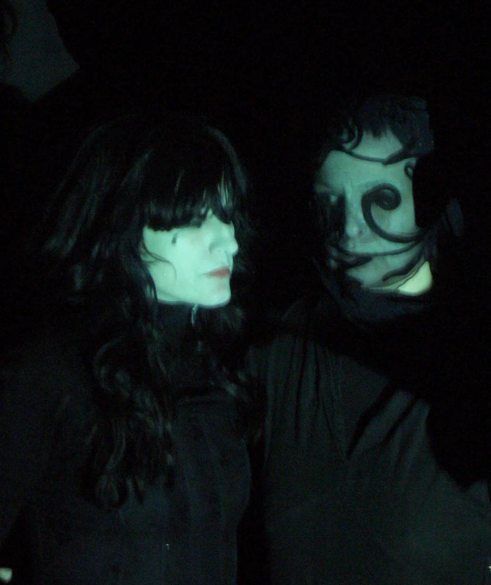 Heather Jones &amp; Trish Lyons recording Stormclouds video, Camberwell South London 2005