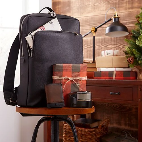 210605_2016_1122_giftsforhim_accessories_hp_3.jpg