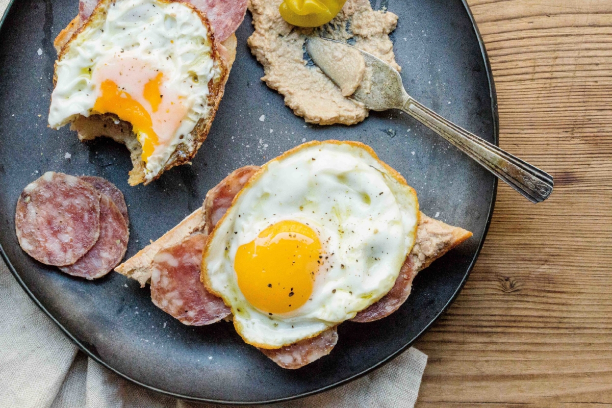 UMAMI BREAKFAST SANDO