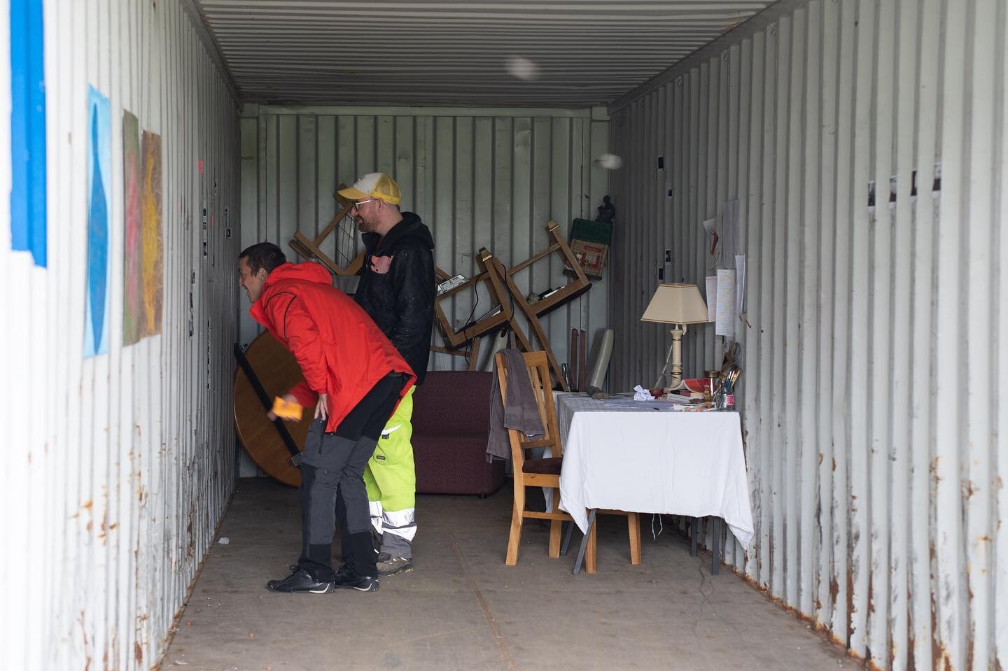 Finally sharing photos from the lovely ✨NYTJAG&Aacute;MURINN✨ an exhibition in the &ldquo;thrift container&rdquo; at the Laugarvatn dump, featuring the June 2022 @gullkistan.is resident artists: @verenaromanens @eefypmaa @karusalli @tiffanyjoy1955 @m
