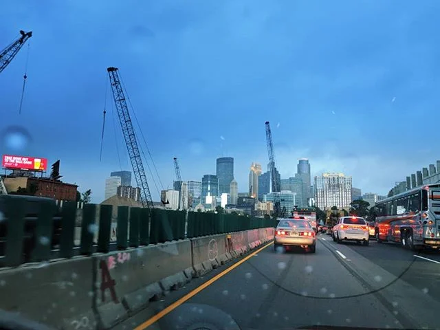 Crzy
⠀⠀⠀⠀⠀⠀⠀⠀⠀
⠀⠀⠀⠀⠀⠀⠀⠀⠀
#photooftheday #mplsphotographer #mpls #twincities #cityofminneapolis #design #storm #rain #thunderstorm #mplsstylist #mplsstyle #skyline #mplsskyline #construction #94nomore