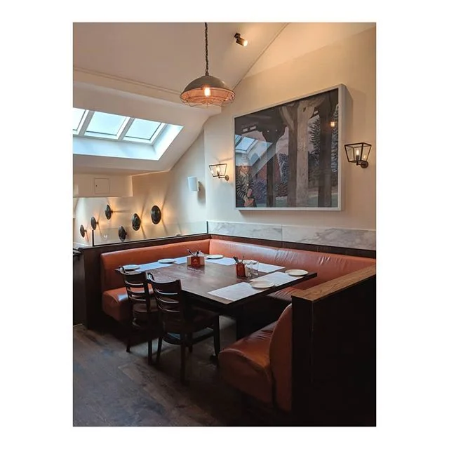 💃🏼
⠀⠀⠀⠀⠀⠀⠀⠀⠀
⠀⠀⠀⠀⠀⠀⠀⠀⠀
#interiorphotography #commercialphotography #restaurantdesign #restaurantstyle #moderndesigns #mediterranean #mediterraneandesign #mediterraneandesigns #spanishstyle #spanishstylehome #brindisa #casabrindisa #lightingdesign #