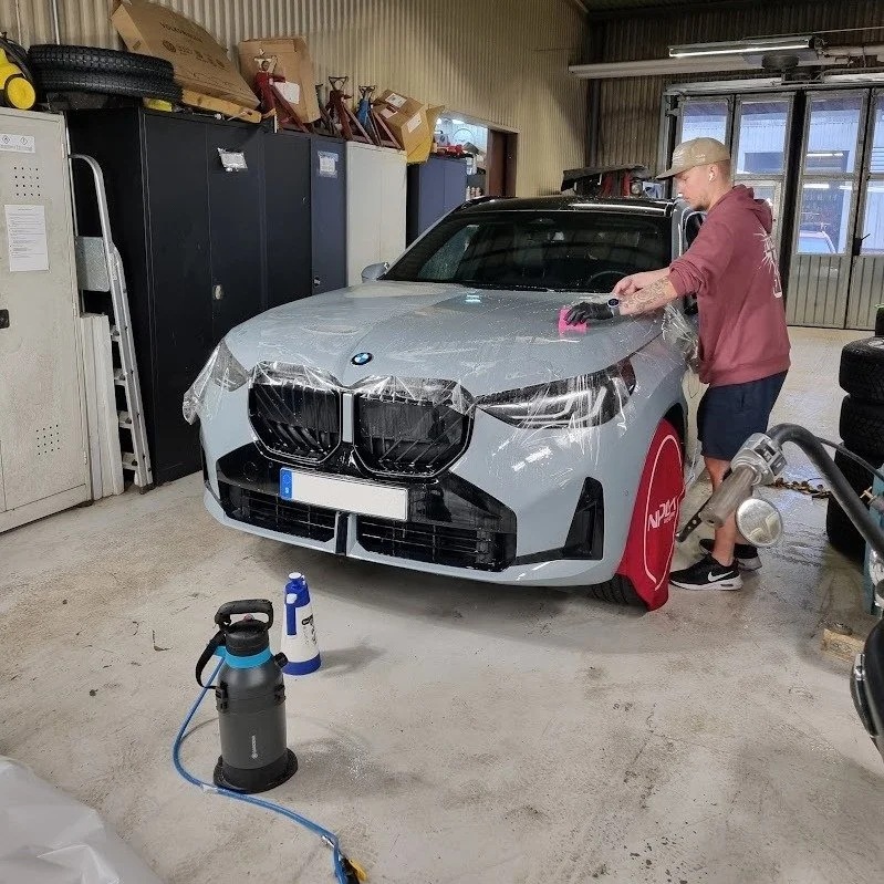 💎 Skydd p&aring; toppniv&aring;!
Den h&auml;r BMW:n f&aring;r PPF (Paint Protection Film) monterad av proffs@dekor.kompaniet &ndash; direkt hos oss p&aring; Bil &amp; Motorteknik.

PPF = glans, skydd och nybilsk&auml;nsla l&auml;ngre! 💪

#BilOchMot