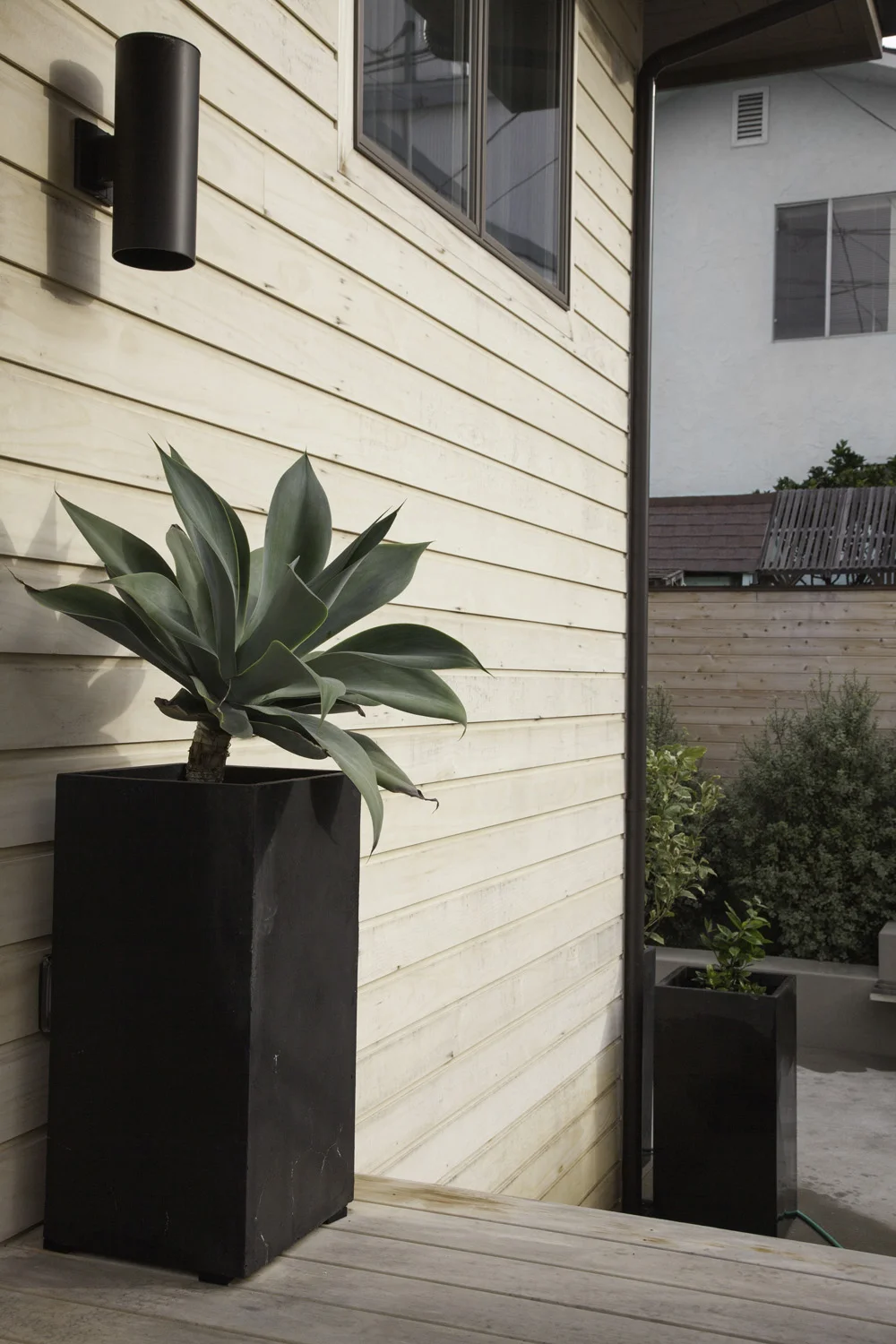 Design by Jeffrey Gordon Smith | Concrete Work by O’Shea Construction