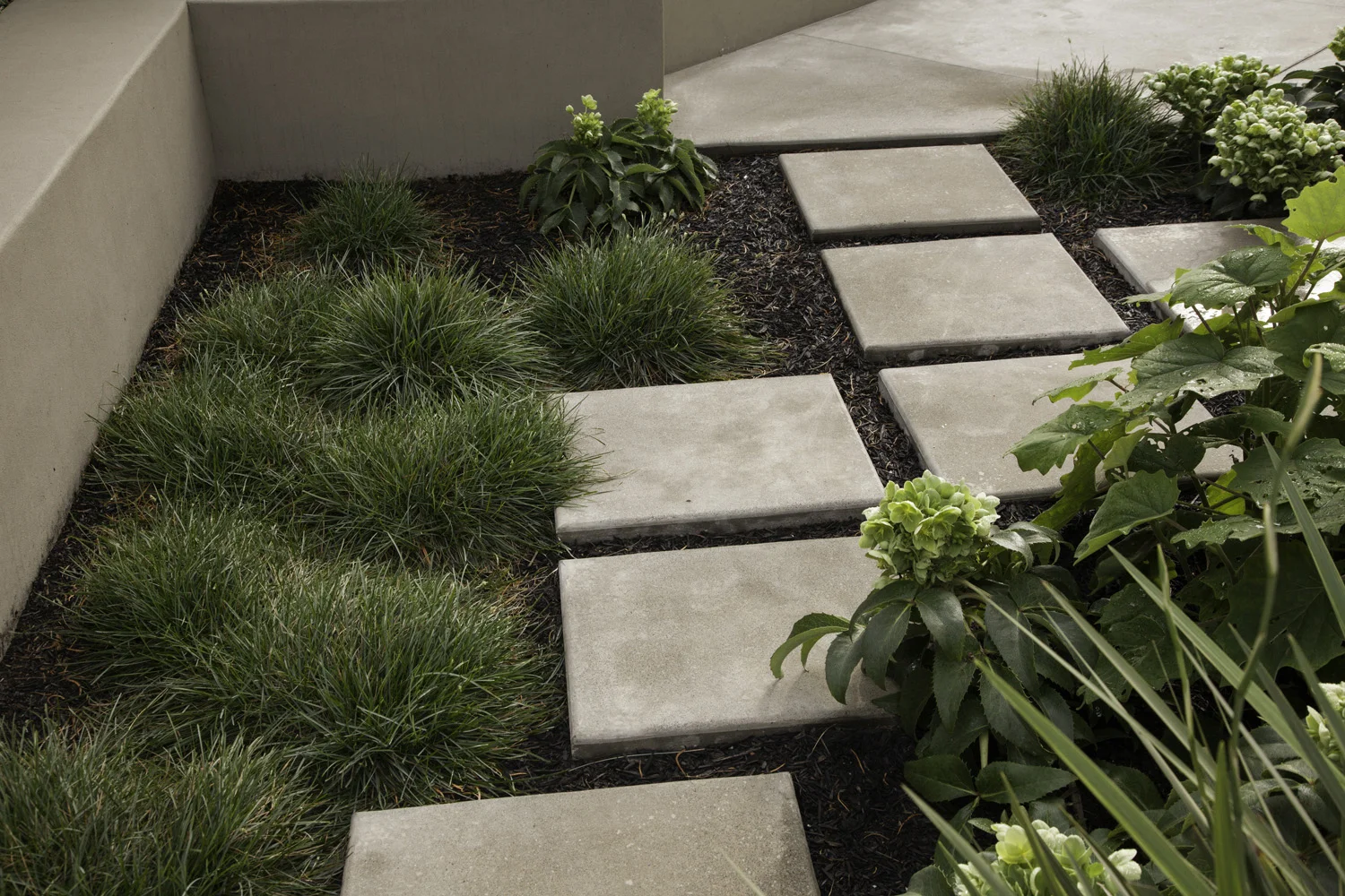 Design by Jeffrey Gordon Smith | Concrete Work by O’Shea Construction