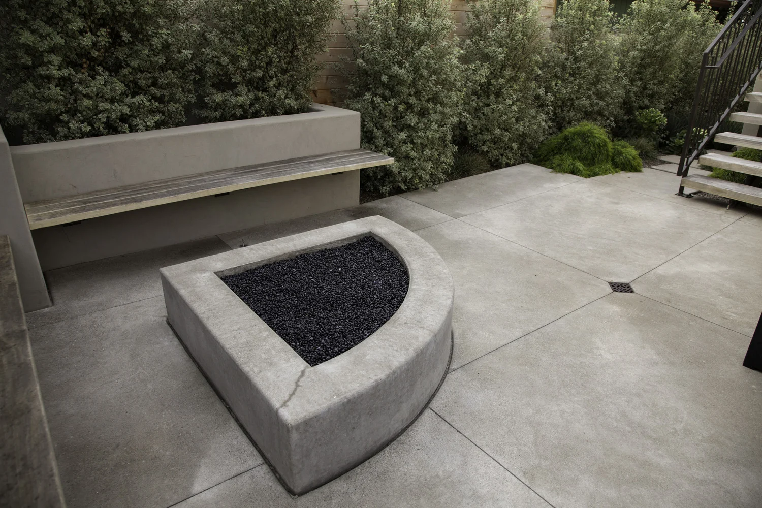 Design by Jeffrey Gordon Smith | Concrete Work by O’Shea Construction