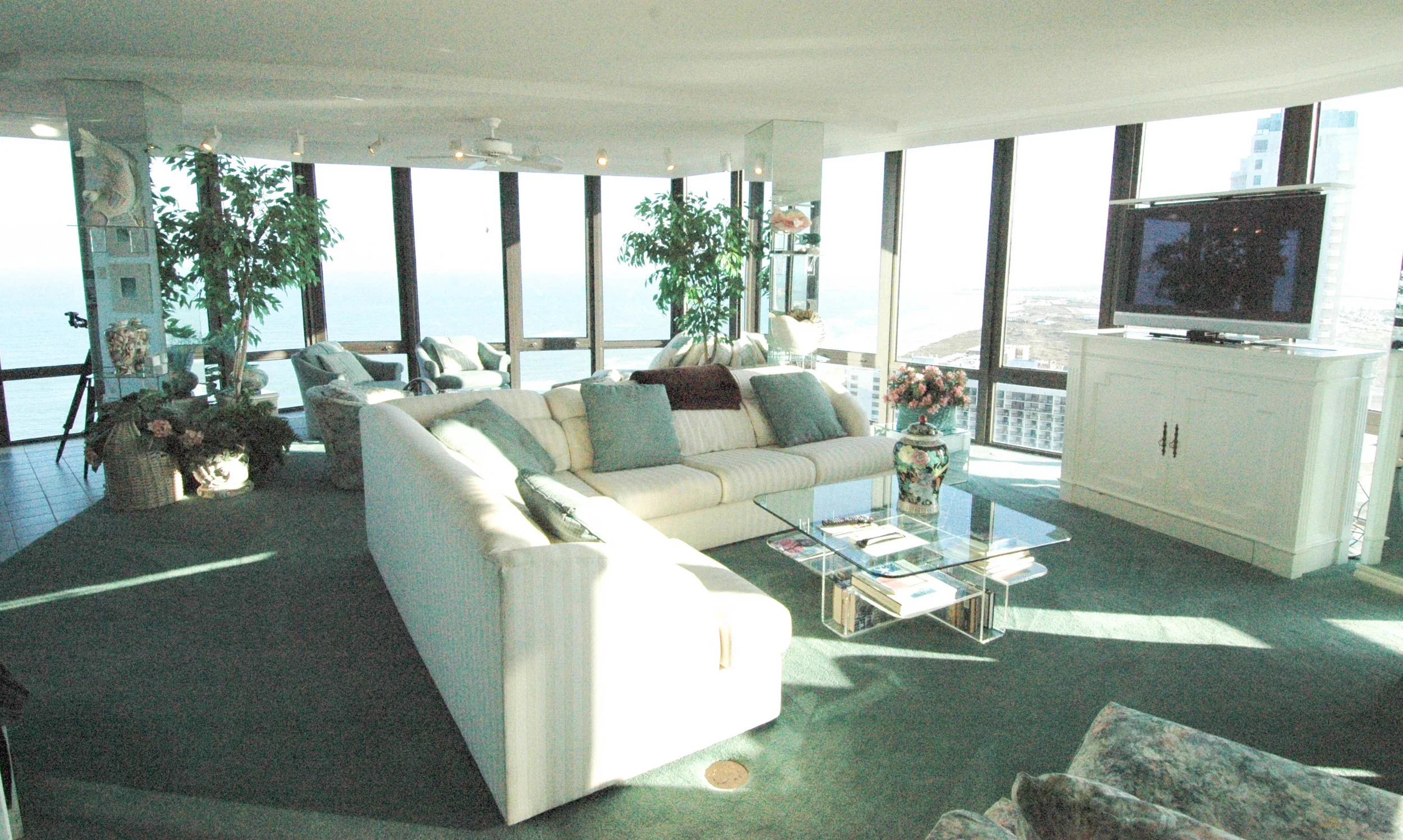 Living_Room.jpg