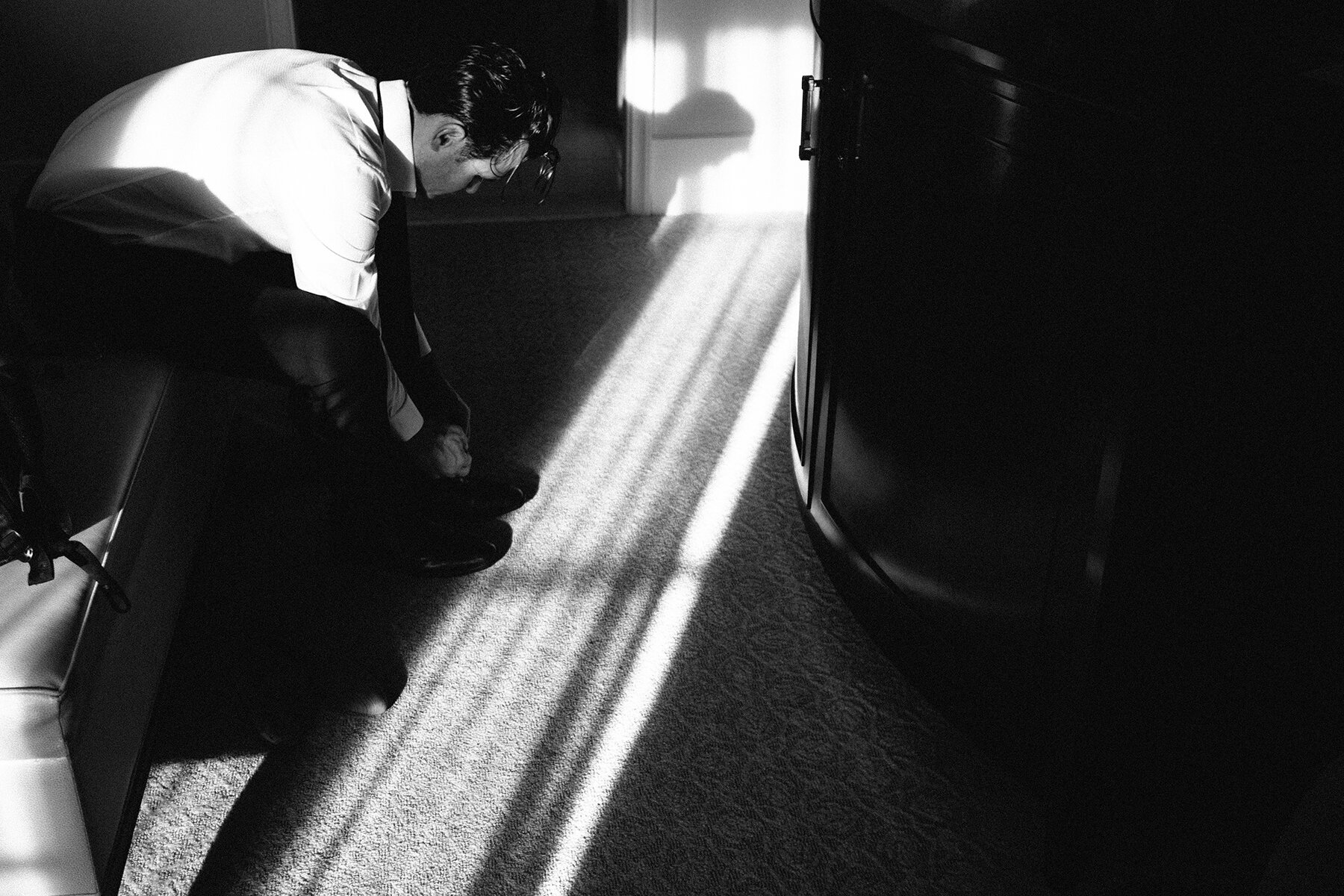 OLYMPUS_EM5II_17_atvur_weddingprep_neopan1600-510057.jpg