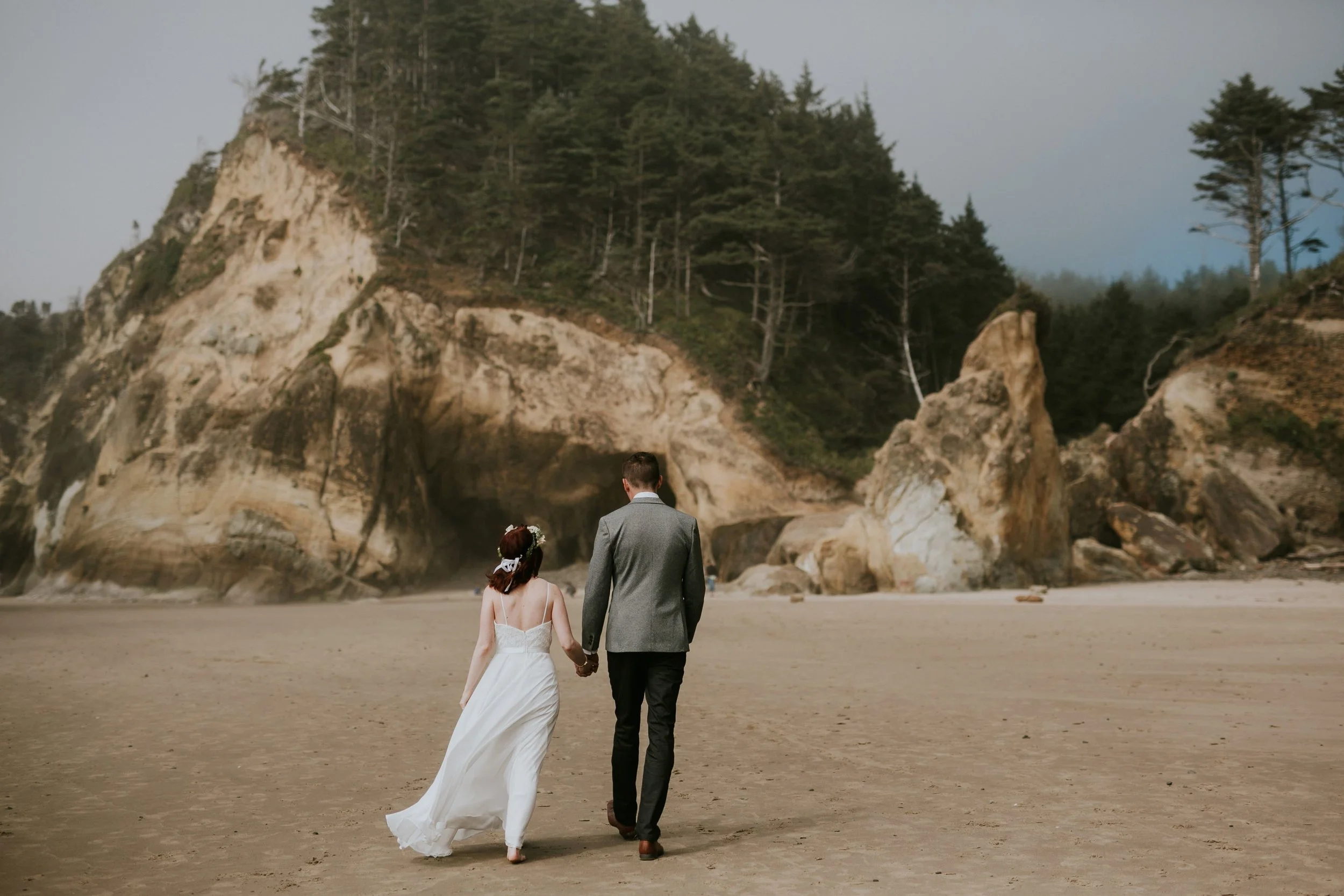 Hug Point, Oregon Intimate Elopement- The soft Season Photography