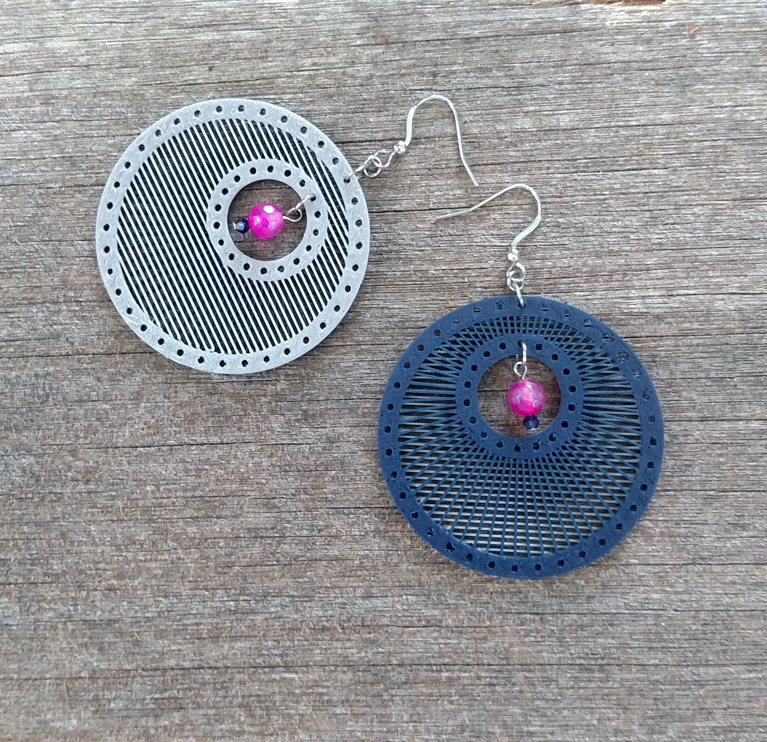 Miore Discs Grey and NAVY PLA with PINK BEAD angles.jpg