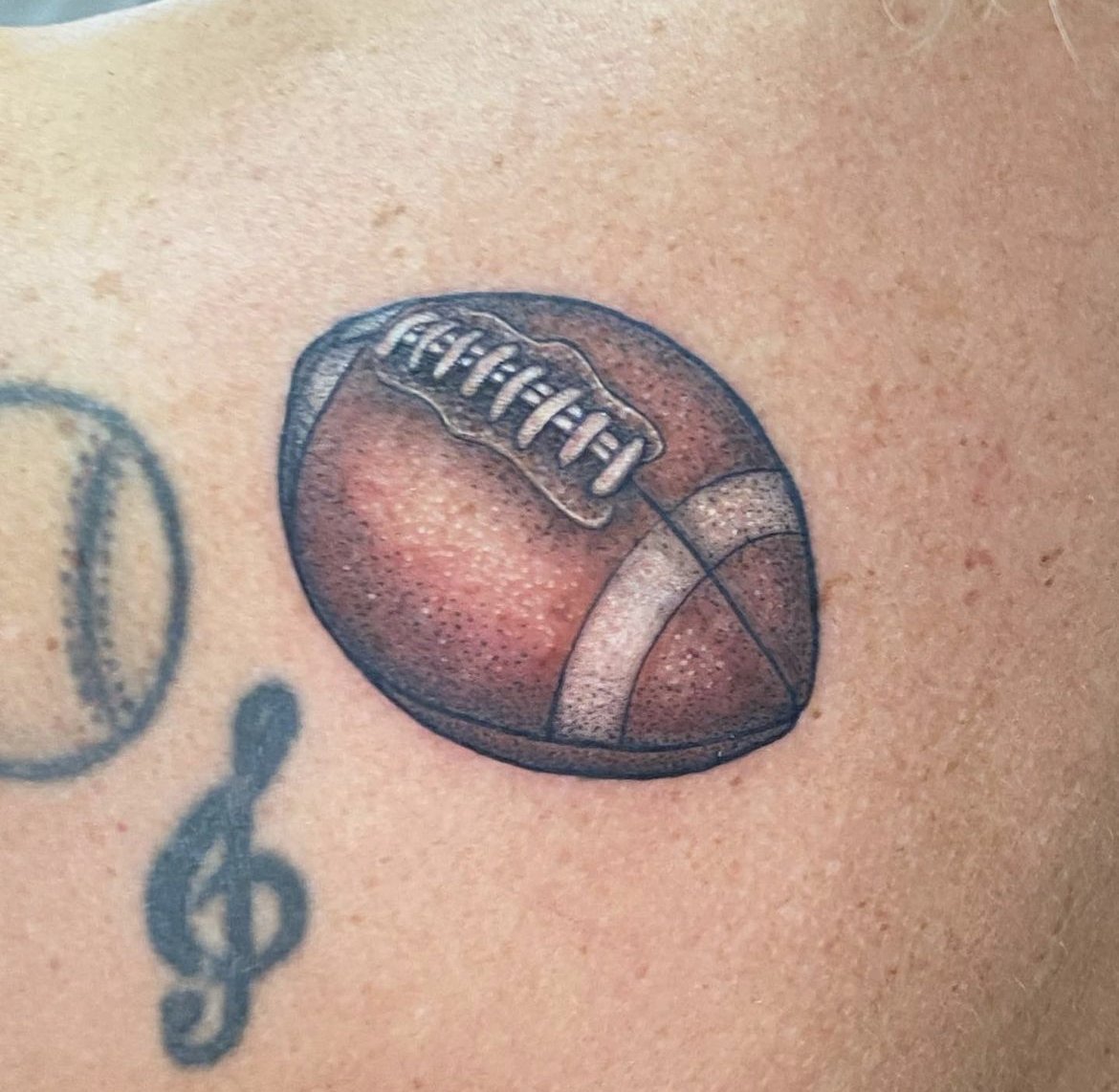 Argentina World Cup winner gets tattoo of Emi Martinez's iconic final save|  All Football