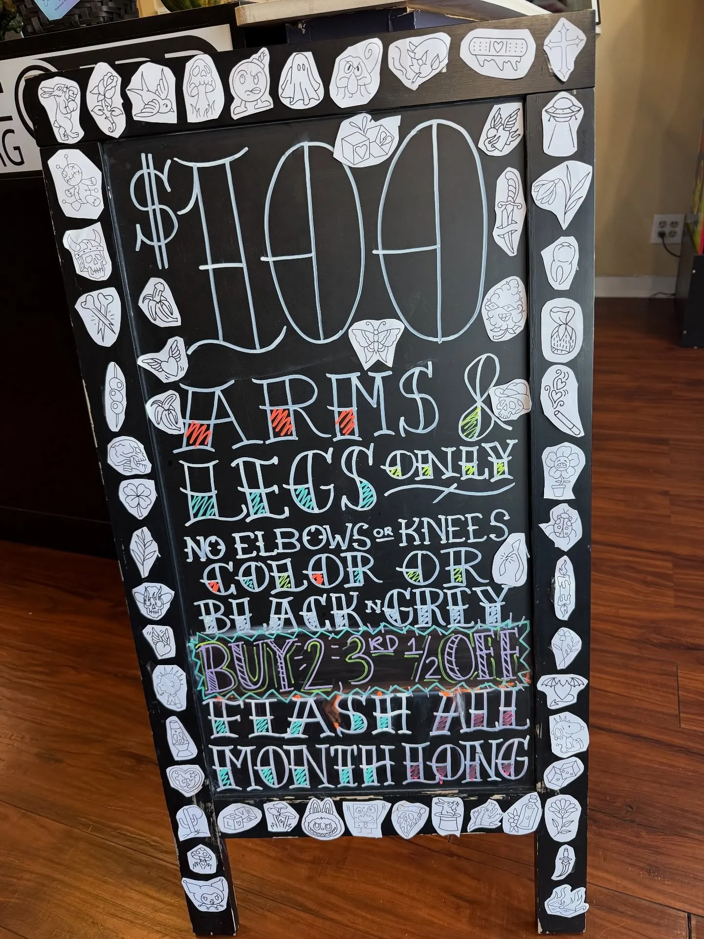 $100 AND $200 flash designs available ALL month! All these designs are buy 2 and get a 3rd half off! Can be mixed and matched! We almost ALWAYS have walk in availability so come on in! 

Please feel free to share this post with your friends! 🙌

*zoo