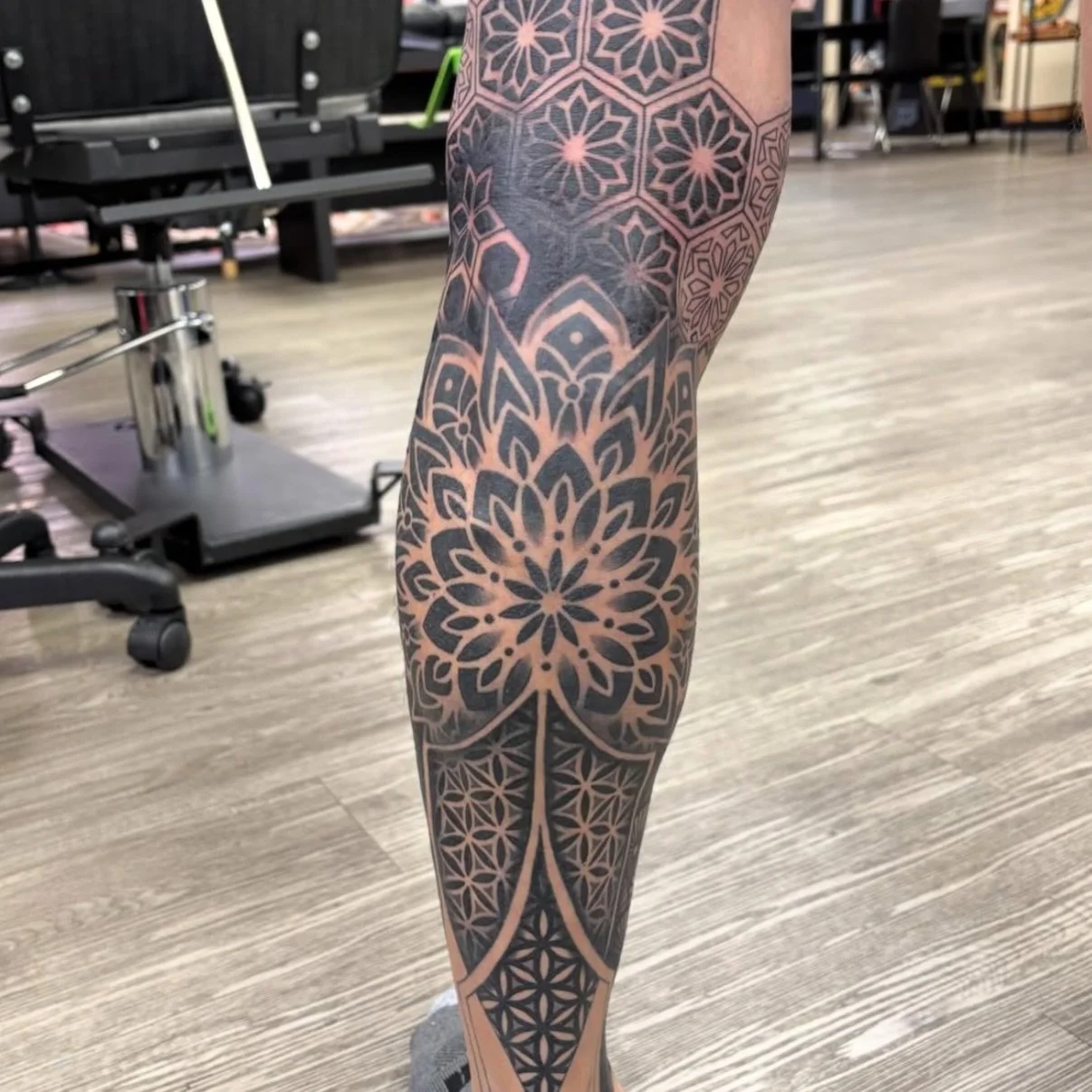 Check out this work in progress by Dan! He has availability today due to a cancellation and is looking to fill his day with your design or his! He has a TON of flash available and word on the streets is he may be willing to do a flat rate price for s