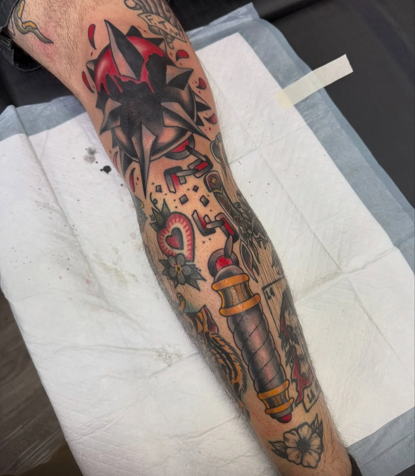 Freehand flail on a shin/knee done by Mikey