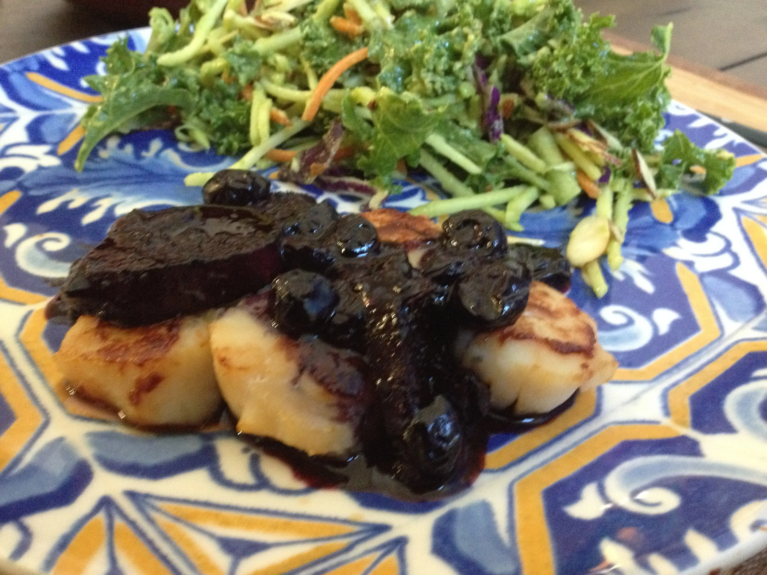Recipe of the Week: Scallops with Blueberry Ginger Sauce and Broccoli Kale Salad