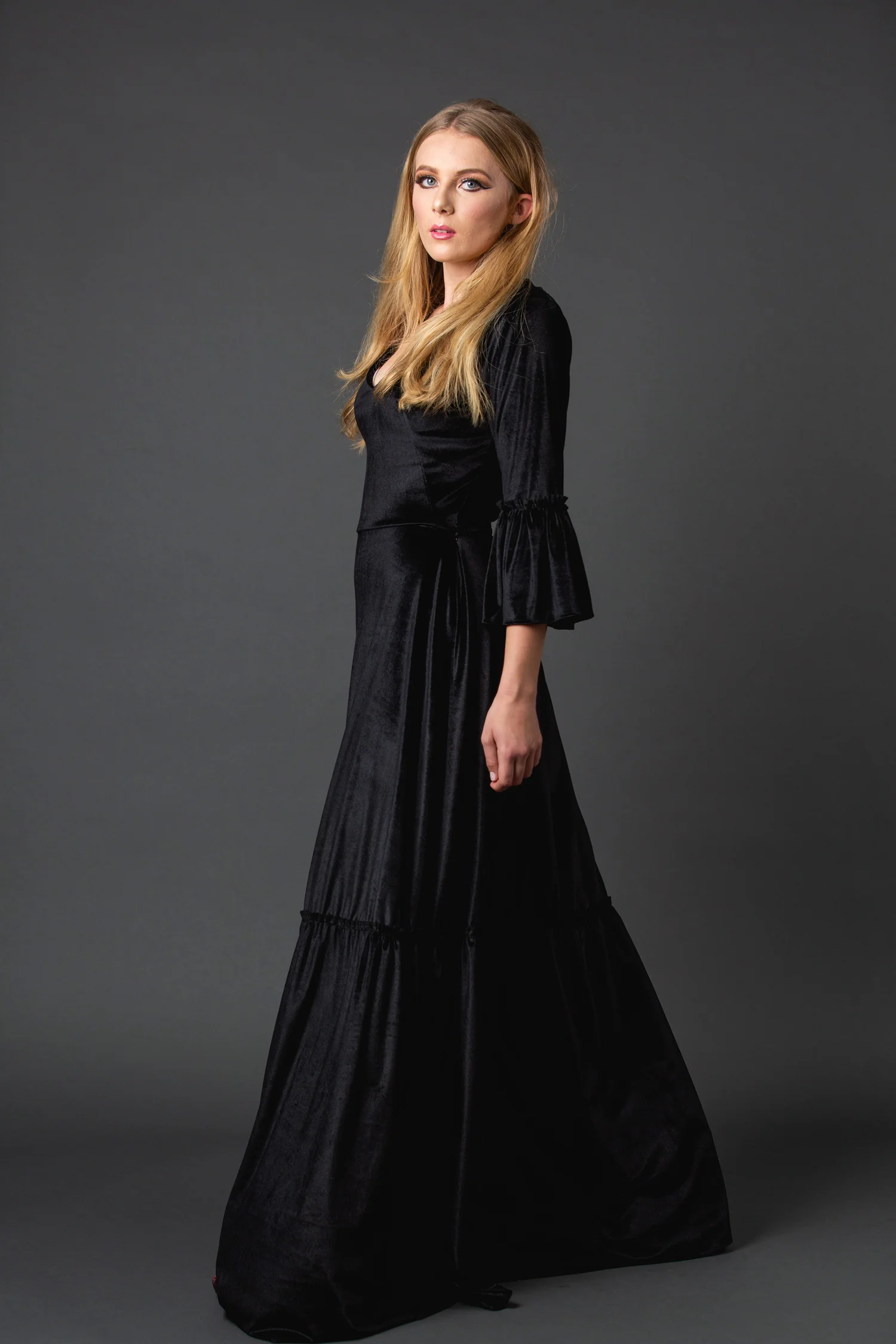 Black Velvet Sweetheart Dress 