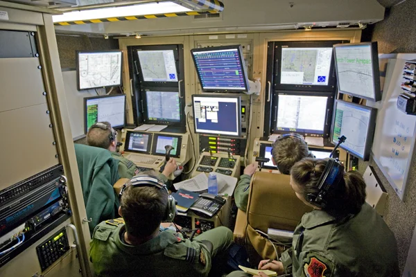 Predator-cockpit_s.jpg