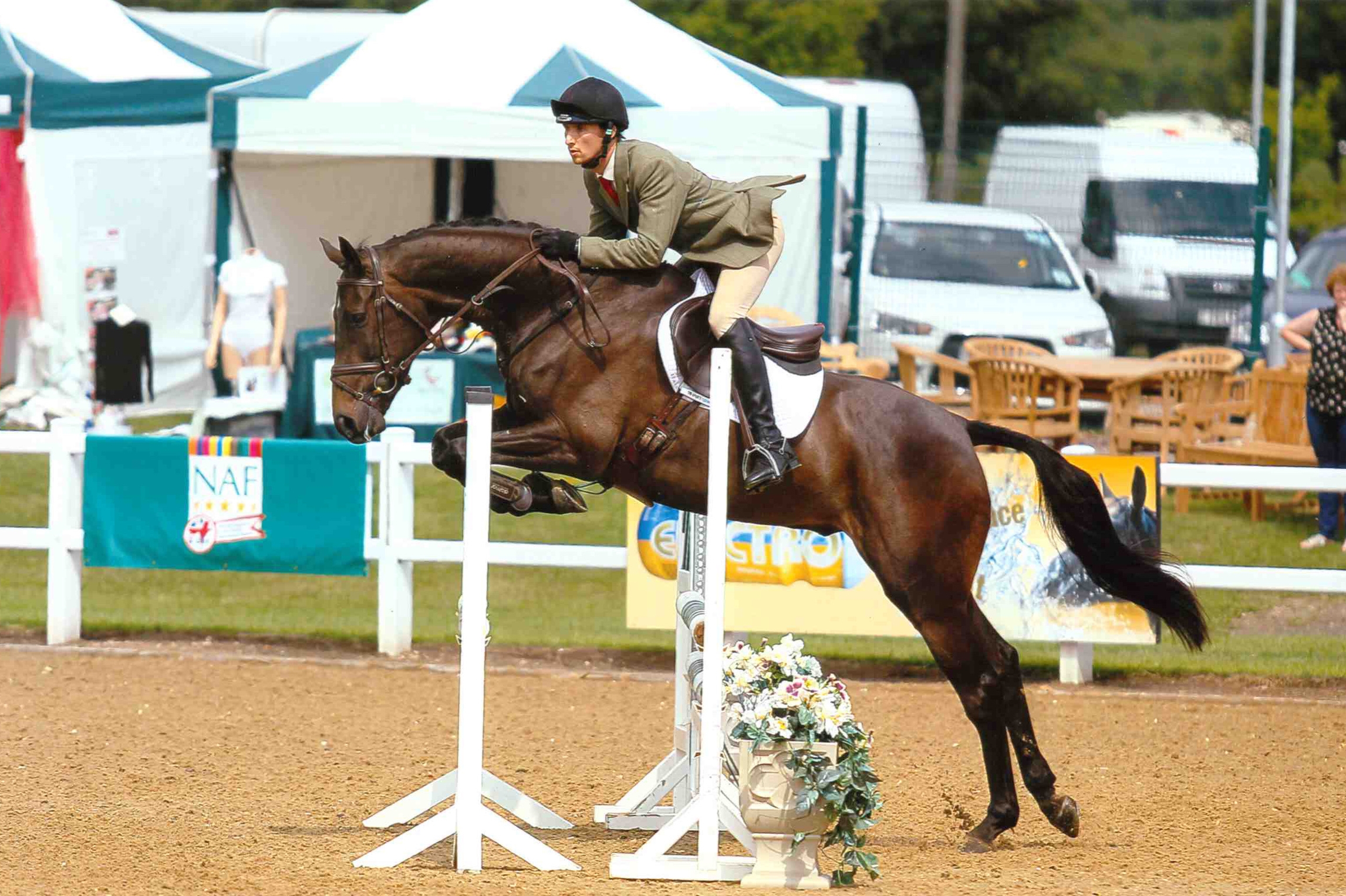 Sam and julian Podgers's Emperor Clover (max) at the byeh qualifier at hartpury - 2013