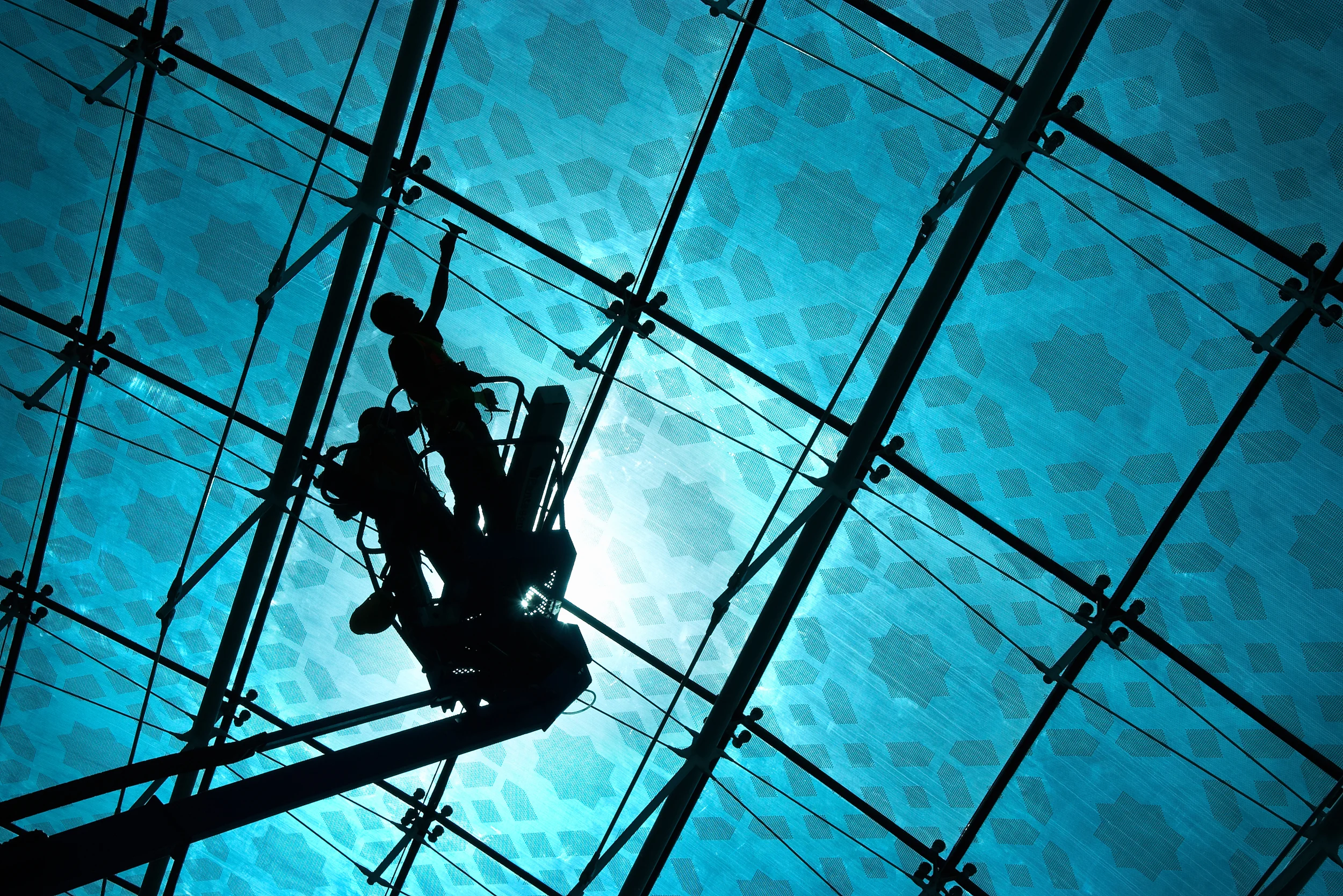 hard to reach window cleaning services.jpg