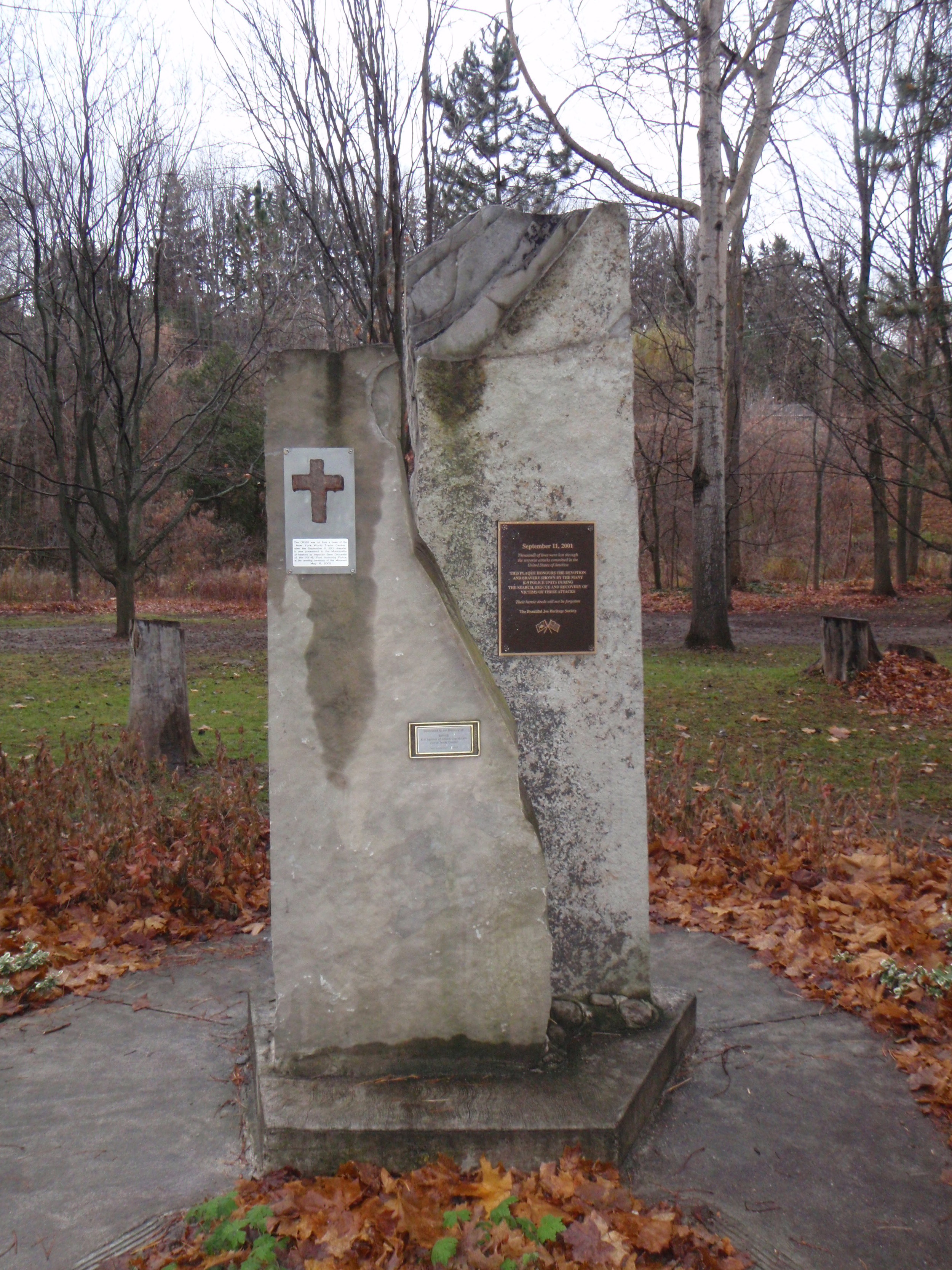 Twin Towers and Lost Dogs Monument - Ottawa, ON