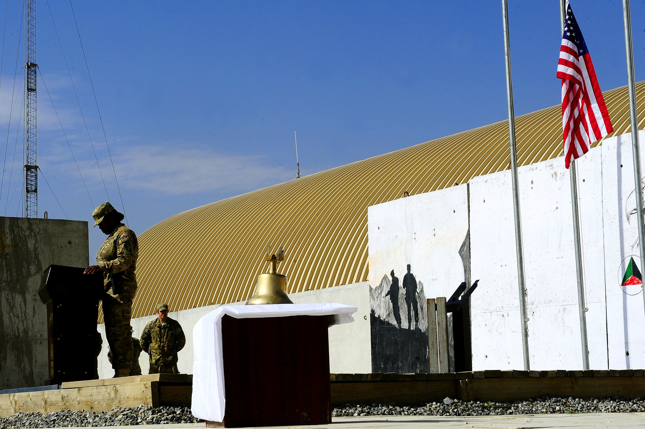 Kabul airport memorial–before unveiling.JPG