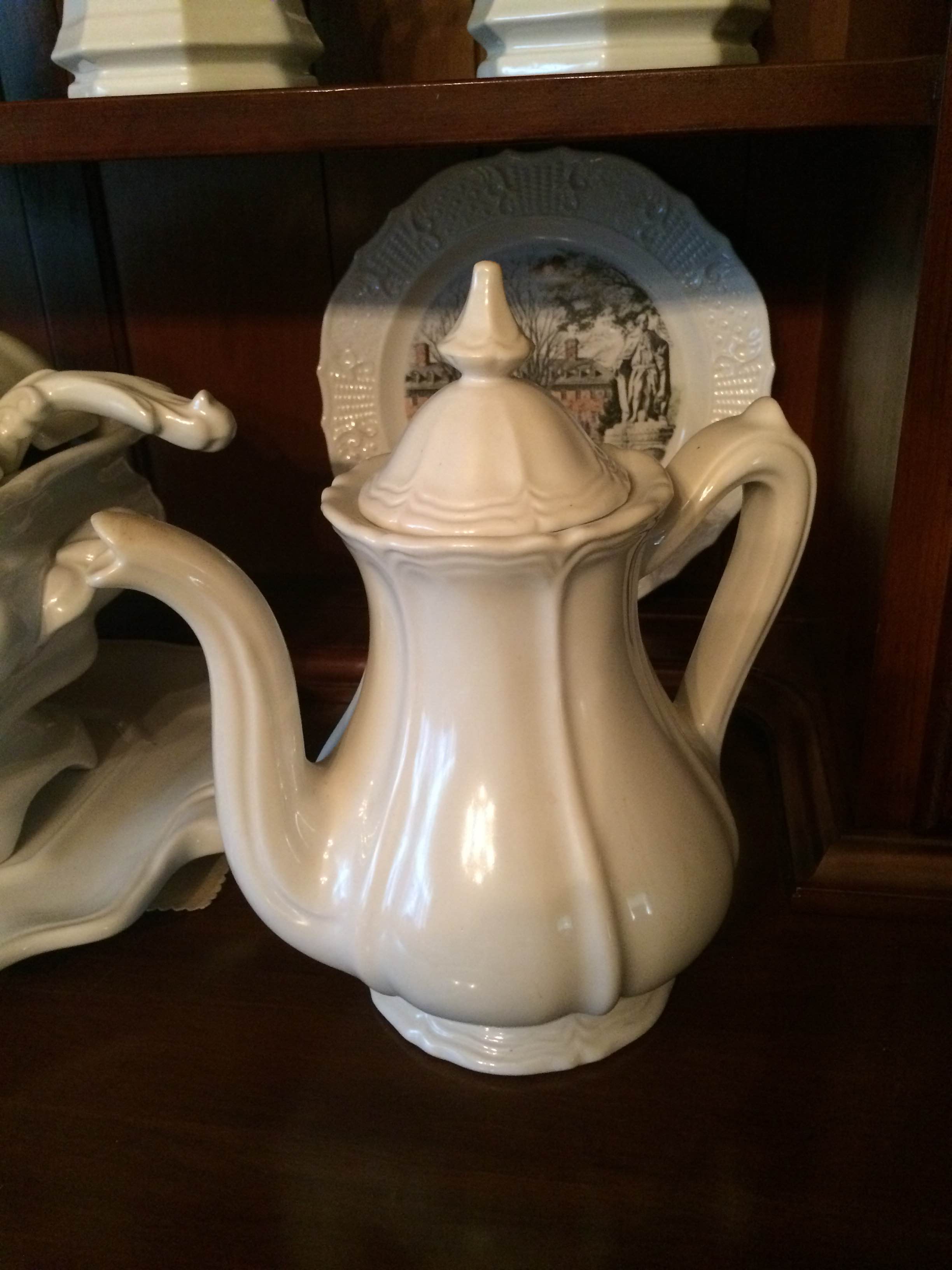 Hall China Red Cliff Ironstone Teapot Beaver County PA.JPG