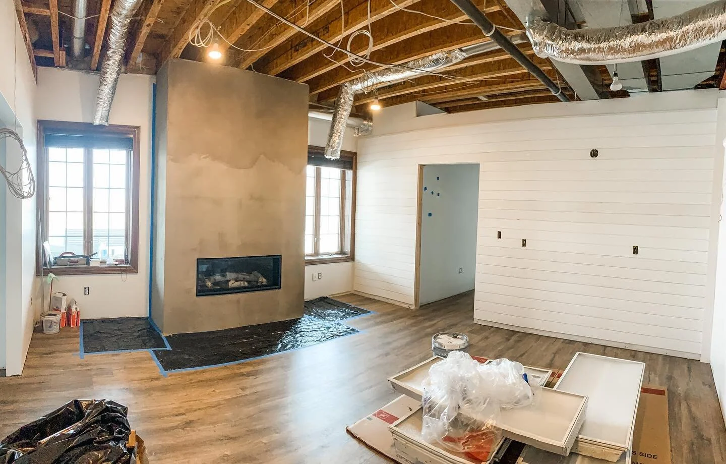 Progress! 

#shiplap #modernfarmhouse #beavercountypa #beavercounty #beaverpa #pittsburghinteriordesign #monaca #beaverfalls @cornerstonecustomllc
