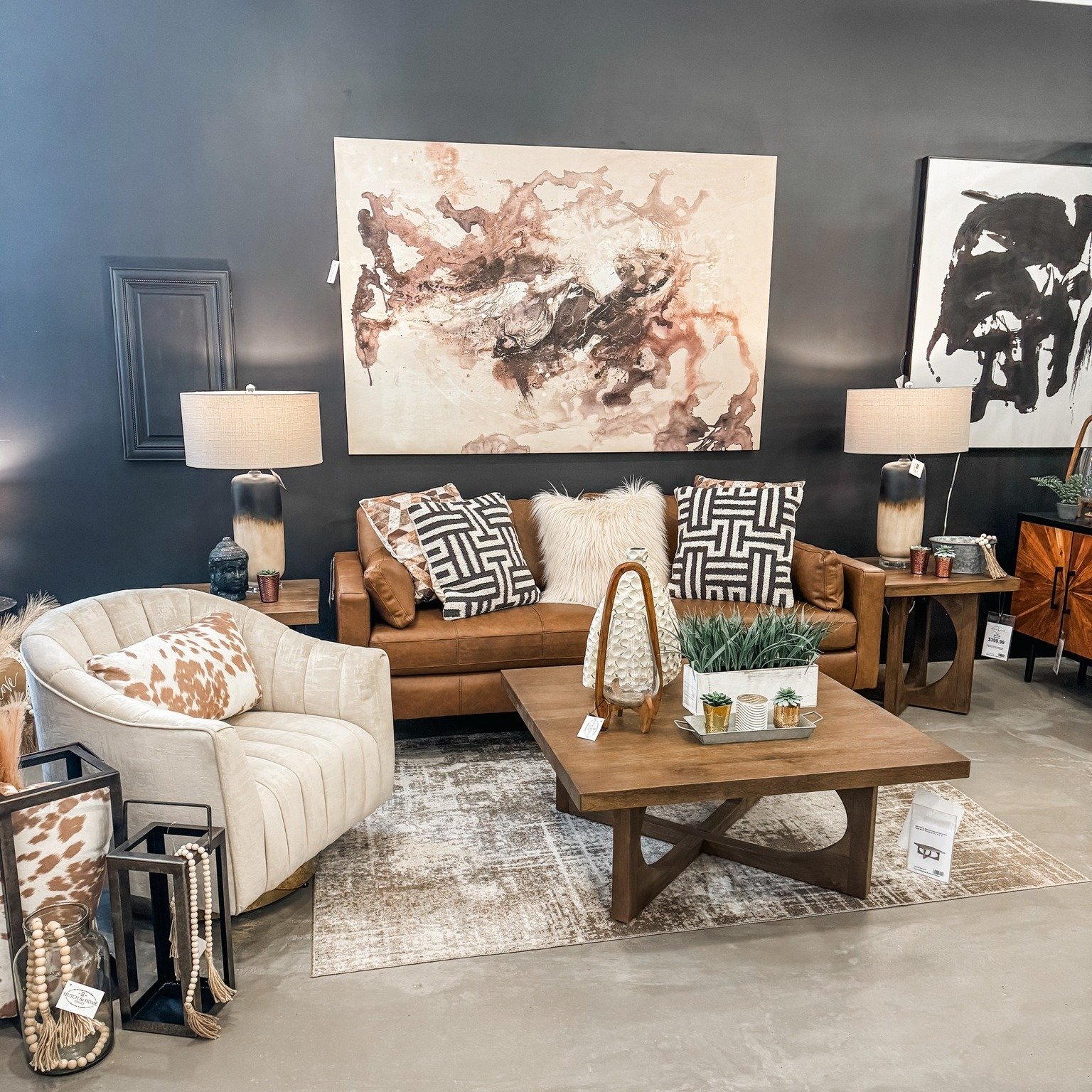 HOW CHIC IS THIS⁉️
Stop in today to shop our awesome accessories and customizable chairs and sofas! 

Hutch &amp; Home - Love Your Dwelling 🇺🇸
1224 7th Ave. - Beaver Falls, PA 
724-843-7375
.
Open Mon - Fri 10:00 - 5:00 &amp; Saturday 10:00 - 4:00
