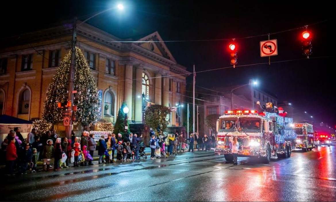 Small Business Saturday & Beaver Falls Annual Christmas Parade — Hutch