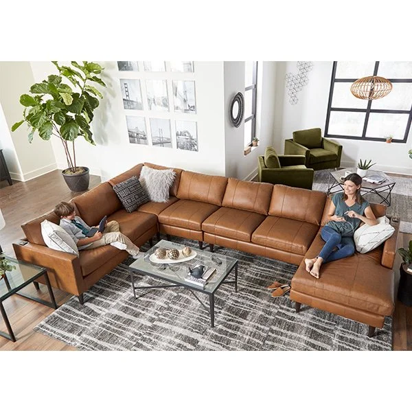 M10_SectionalRoom10.jpg