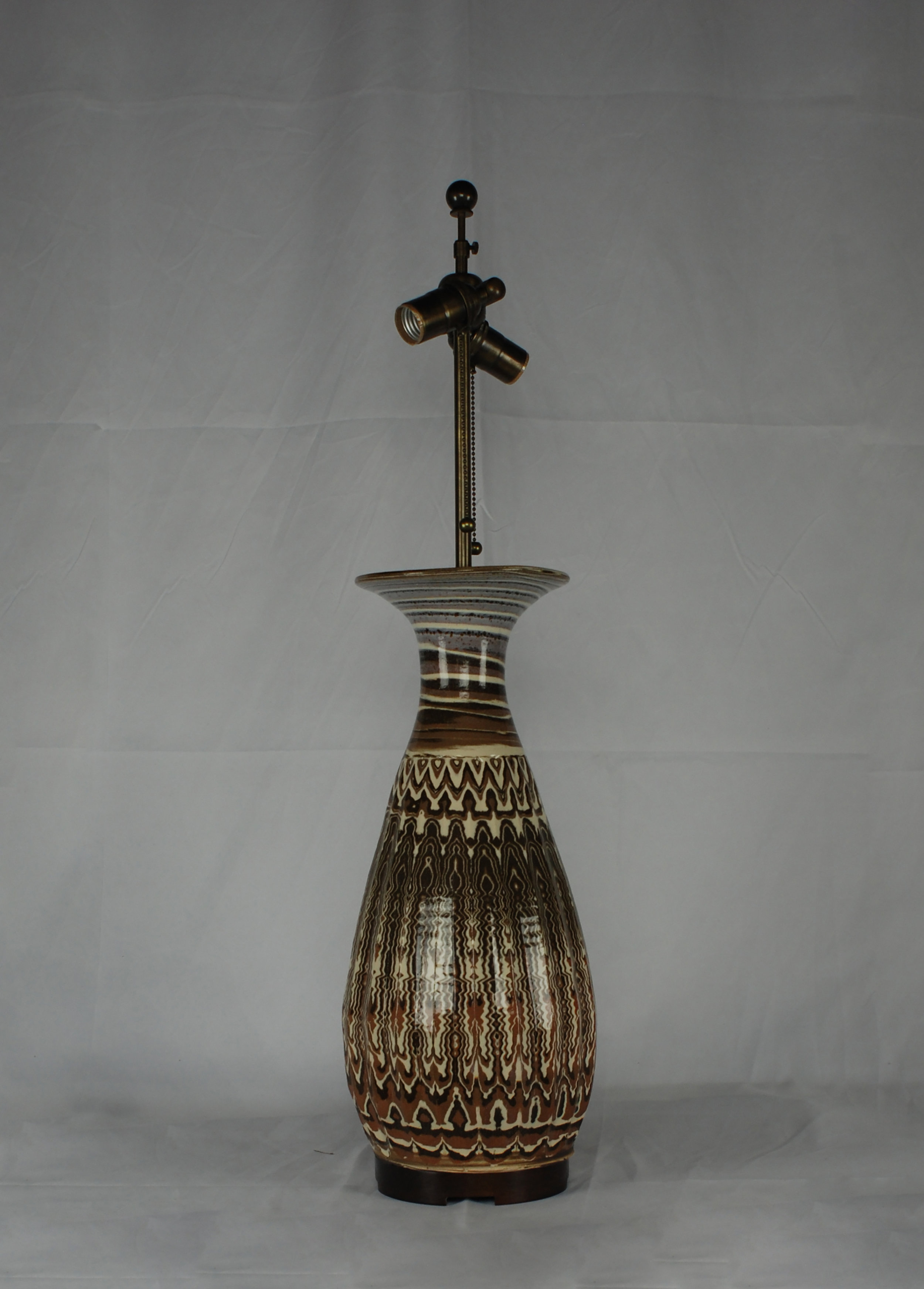 Karnak table lamp in Agatewarejpg.jpg