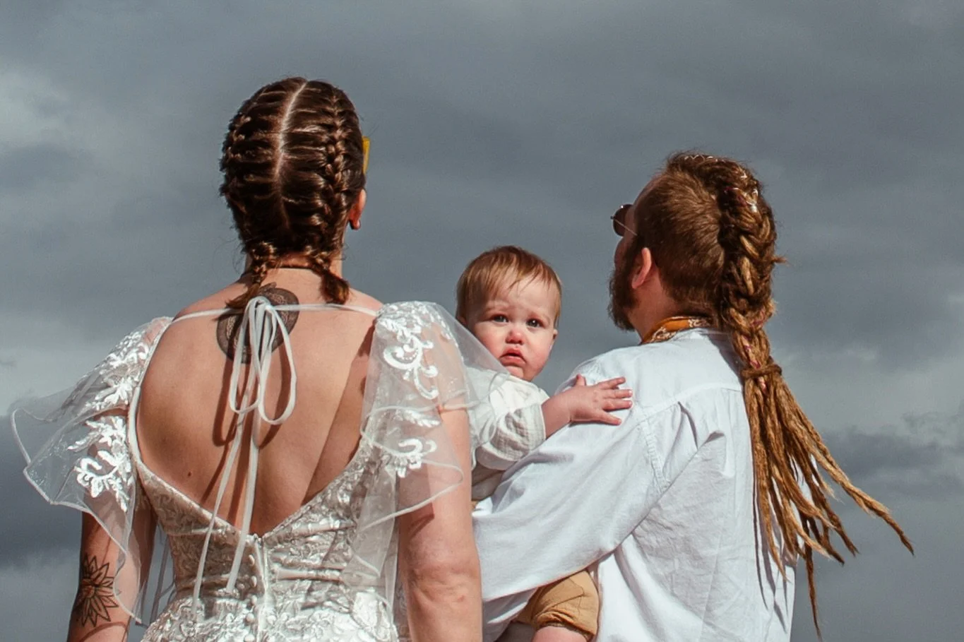 thinking about eloping but you have a baby or toddler and aren&rsquo;t sure how it would actually work?

it can look like this 🤍

slow moments as a family, enjoying epic views on cliffs overlooking the ocean, time to take care of your kid and be pre