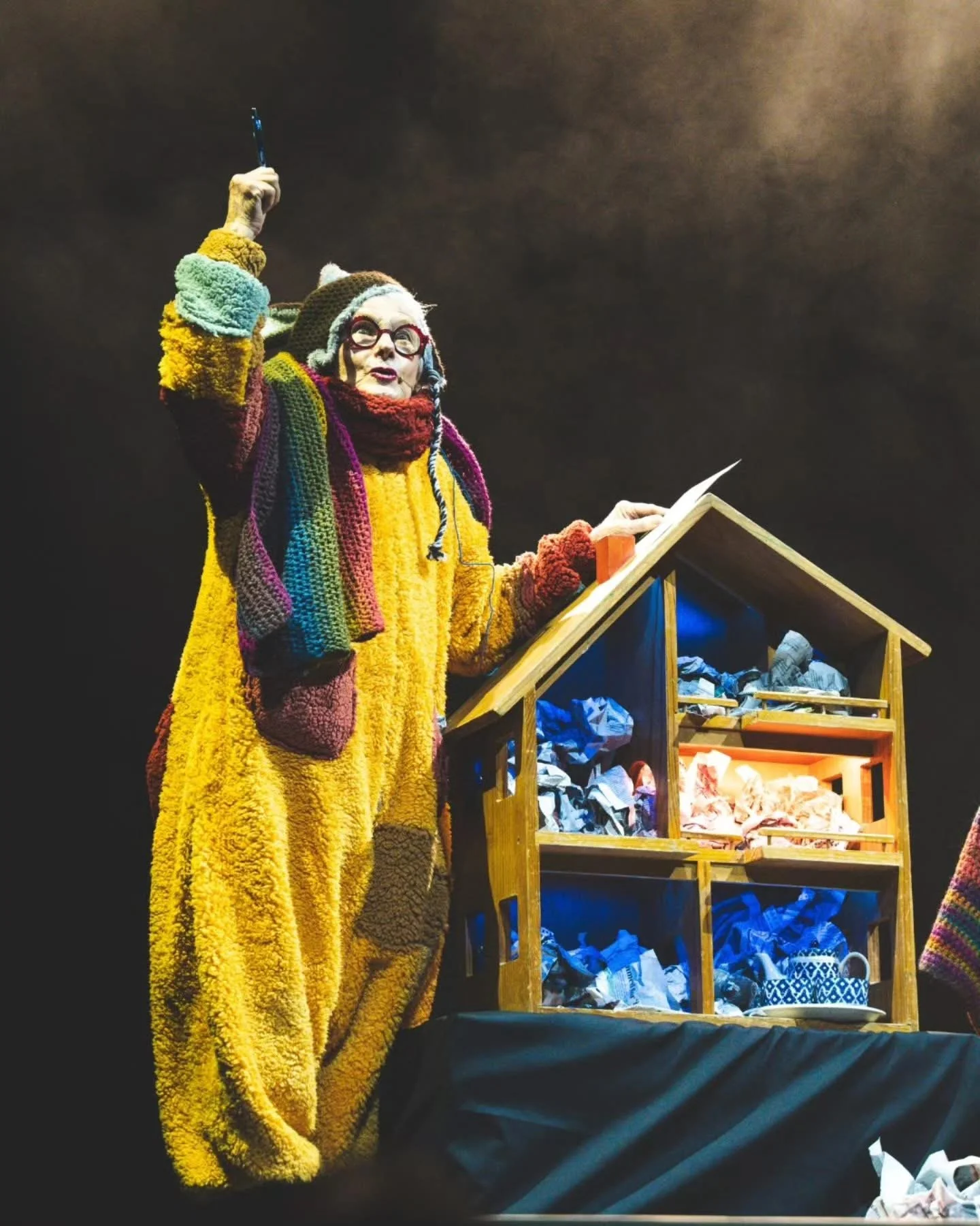 Mrs Weaver &amp; the Hare - Margi Brown Ash