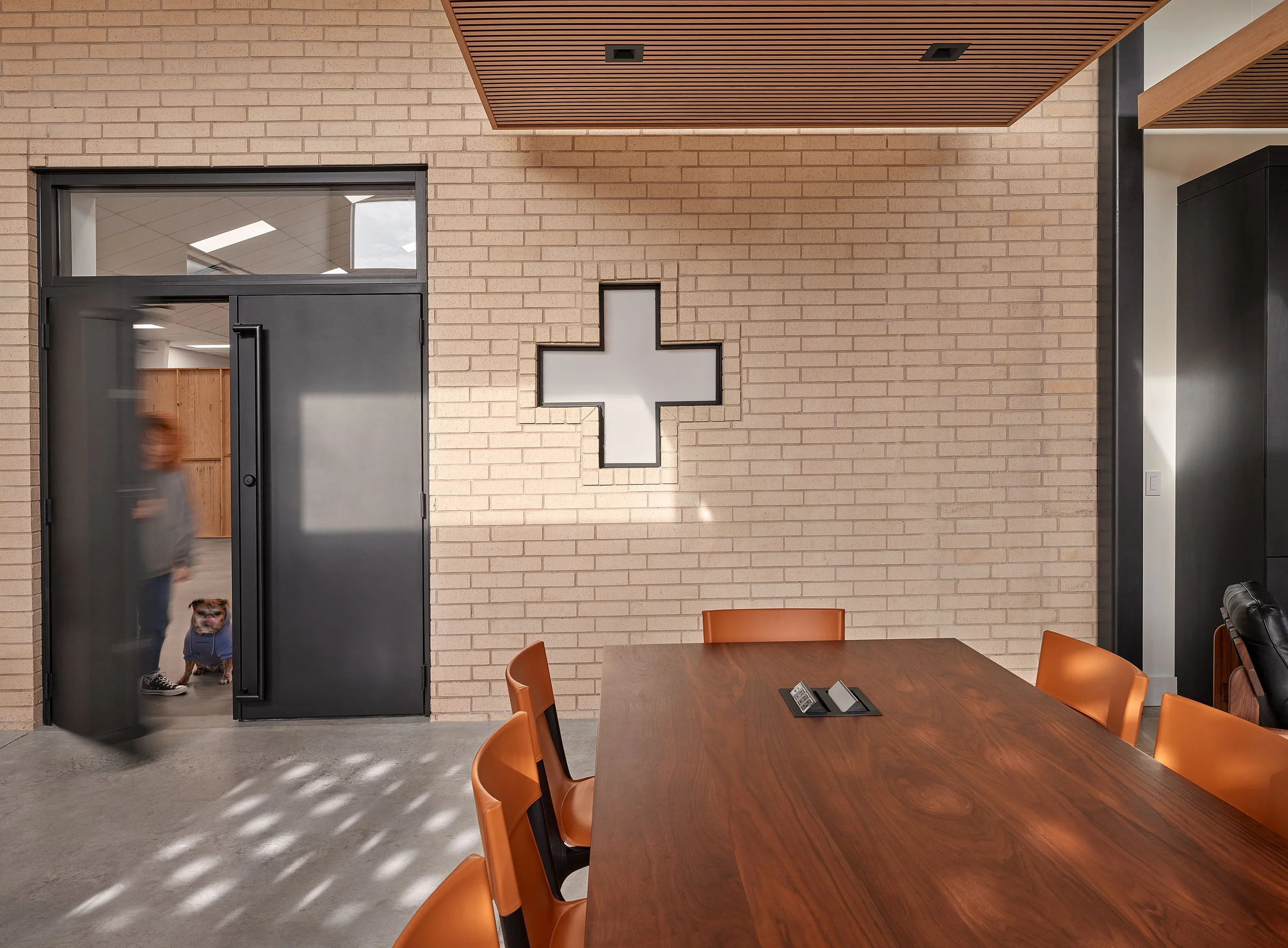 LOWRES 3K - STUDIO - LOUNGE - View 05.jpg